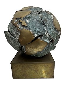 Cássio Lázaro - Globo Terrestre - escultura em bronze - 22x23x15cm (fora a base)