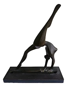 Maria Helena, Em Bronze, 09x24x32cm Medida Sem A Base B8
