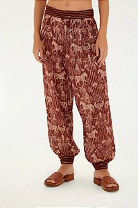 Calça Aladim Farm Vinho Estampada Modelo Haras