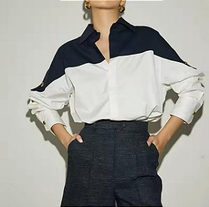Camisa Bhava Branca e Azul Botões Dourados