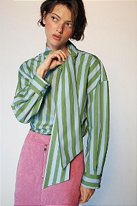 Camisa Zara Azul E Verde Modelo Gola Laço