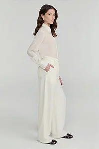 Calça NV Bege Field Modelo Lovani