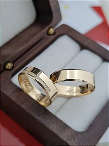 Par de Alianças Madrid com pedras em Ouro18k - 5MM