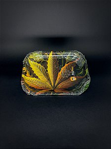 Bandeja de Metal Tokahauu Quadrada 18x14cm