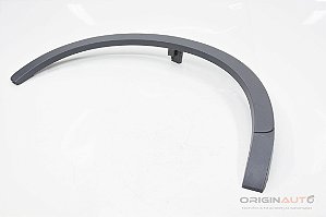 Moldura Caixa Aro Roda D/D Audi Q3 2.0 2016 8U0853818B