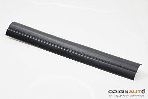 ACABAMENTO SOLEIRA DIANTEIRA DIREITA BMW 320I E46 2001 51478201218