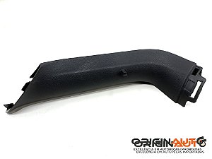 ACABAMENTO DIREITO TAMPA TRASEIRA VOLKSWAGEN GOLF MK7 CONFORTLINE 2015 5G6867714