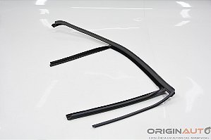 CANALETA DE PORTA TRASEIRO DIREITO MERCEDES-BENZ C200 CGI 2011 A2047351125