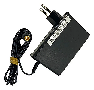 Fonte Chaveada para Monitor 19V 2.5A Plug Grosso com Agulha