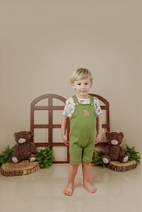 CONJUNTO JARDINEIRA COM CAMISETA ESTAMPA DE TEMA BOSQUE MINI BEAR