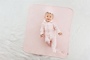 MACACÃO MANGA LONGA COM GOLA E PÉ TEMA BALÃO ROSA MINI BEAR