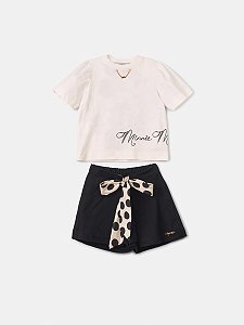Conjunto Infantil Minnie Blusa Off White e Short Saia