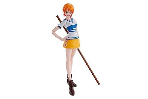 S.H.Figuarts Nami -Romance Dawn-