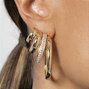 Meia Argola Quatro fios com Zircônias Brancas Banhada no Ouro