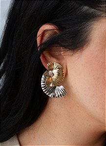 Brinco Scarlet Frisado Articulado (2 em 1)