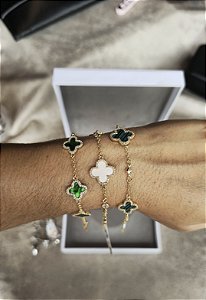Pulseira Trevo Madreperola Branca Ponto de luz com zircônias