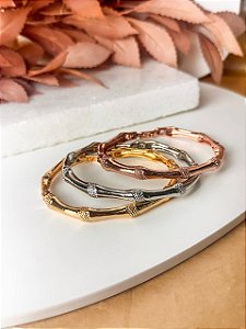 Mix com 3 Pulseiras Braceletes Banho Ouro Rosê Amarelo e Branco.