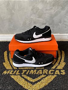Tênis Nike Venture Runner