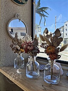 Arranjo com flores desidratadas P (3unidades)