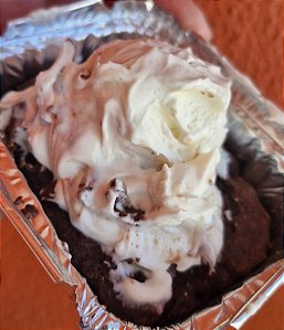 Brownie com Sorvete de Ninho com Nutella Sem Glúten