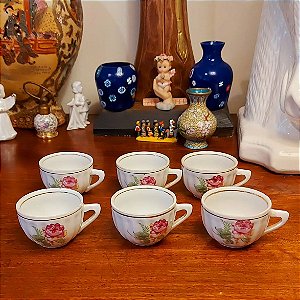 Xícaras de café em porcelana canelada Pozzani (Sem Pires)