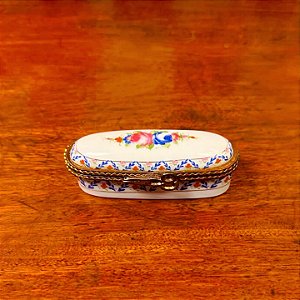 Caixinha porta-agulha em porcelana Limoges.