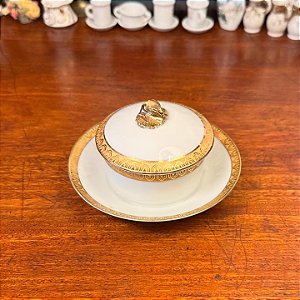 Mantegueira em porcelana japonesa