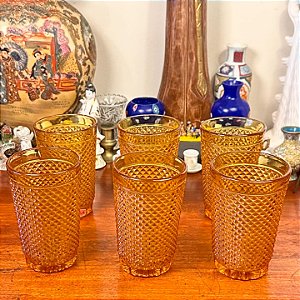Conjunto de copos âmbar