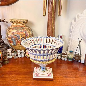 Antiga fruteira em cerâmica esmaltada