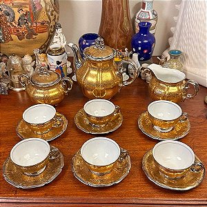 Antiquíssimo conjunto para café em porcelana Mauá (1937/1968)