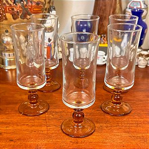 Conjunto com 6  taças francesas para espumante.