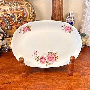 Travessa em porcelana Renner, série Medaillon.