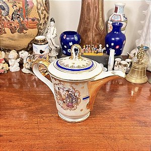 Bule de café em porcelana Mauá (1937/1968)