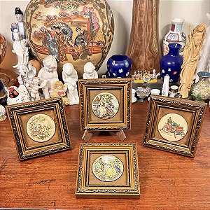Quadrinho inglês em madeira e porcelana.