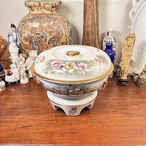 Antiga sopeira em porcelana com réchaud