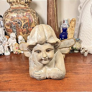 Escultura busto anjo em resina.