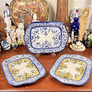 Conjunto pequenas travessas em faiança portuguesa.