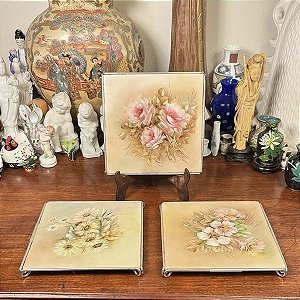 Conjunto com 3 descansos de panela.