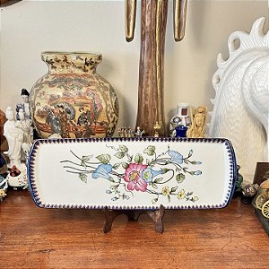 Bandeja em porcelana Schmidt.