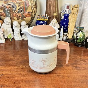 Antiga cafeteira em porcelana Pozzani.
