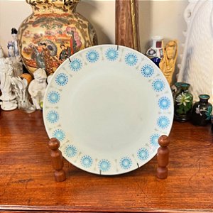 Antigo prato em porcelana Real.