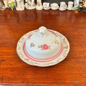 Manteigueira em antiga porcelana Schmidt.