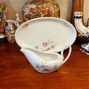 Molheira em porcelana Real.