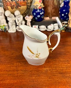 Cremeira em antiga porcelana Schmidt.