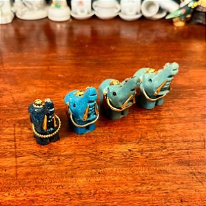 Conjunto de 4 mini elefantes indianos.