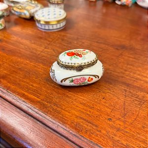 Caixinha em porcelana Delprado.