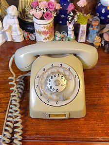 Telefone de disco **Ericsson** anos 70.