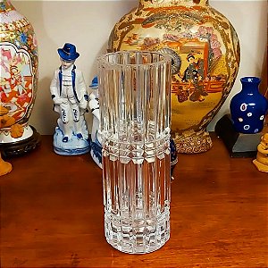 Belíssimo vaso floreira em vidro.