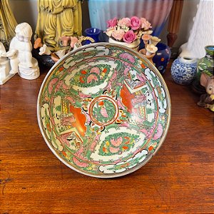 Tigela chinesa Família Rosa Mandarim.