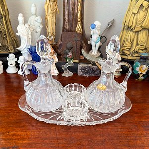 Conjunto de Galheteiro Antigo em vidro.